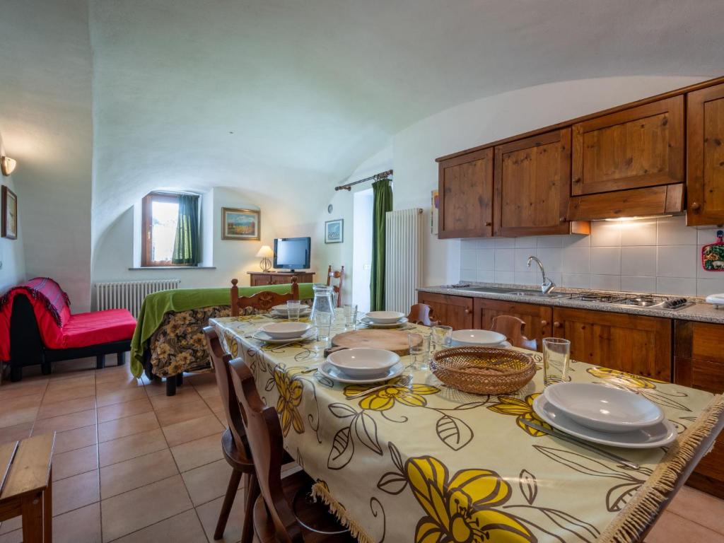 Część wypoczynkowa w obiekcie Apartment Grand Sarriod-1 by Interhome