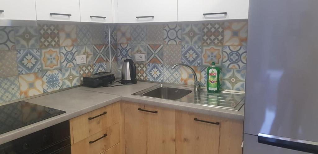 Lovely duplex apartment with patio, 100m from the beach! - Image 3