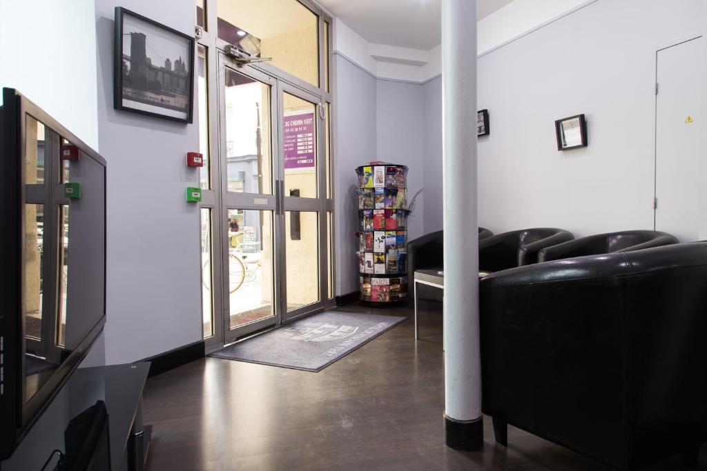 Hotel du Chemin Vert - Resim 9