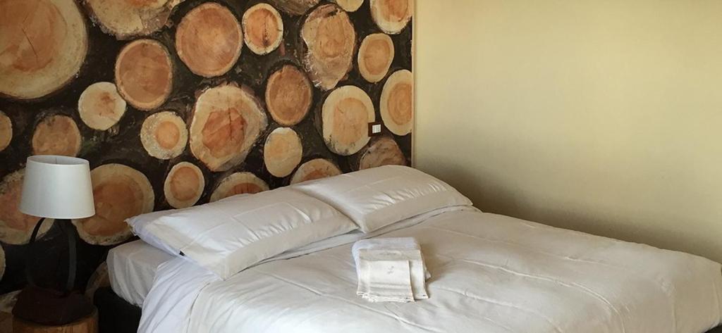 Agriturismo Quartuccio - King Room With Roll-In Shower - Disability Access