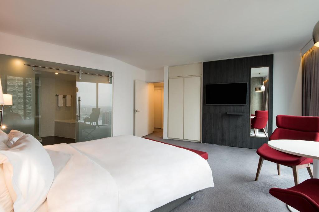 Postel nebo postele na pokoji v ubytování Radisson Blu Hotel, Birmingham