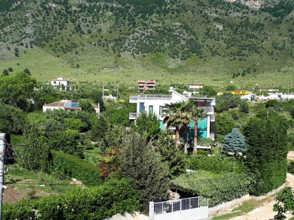 Beach Hiking Holiday Villa Luanit - Image 12