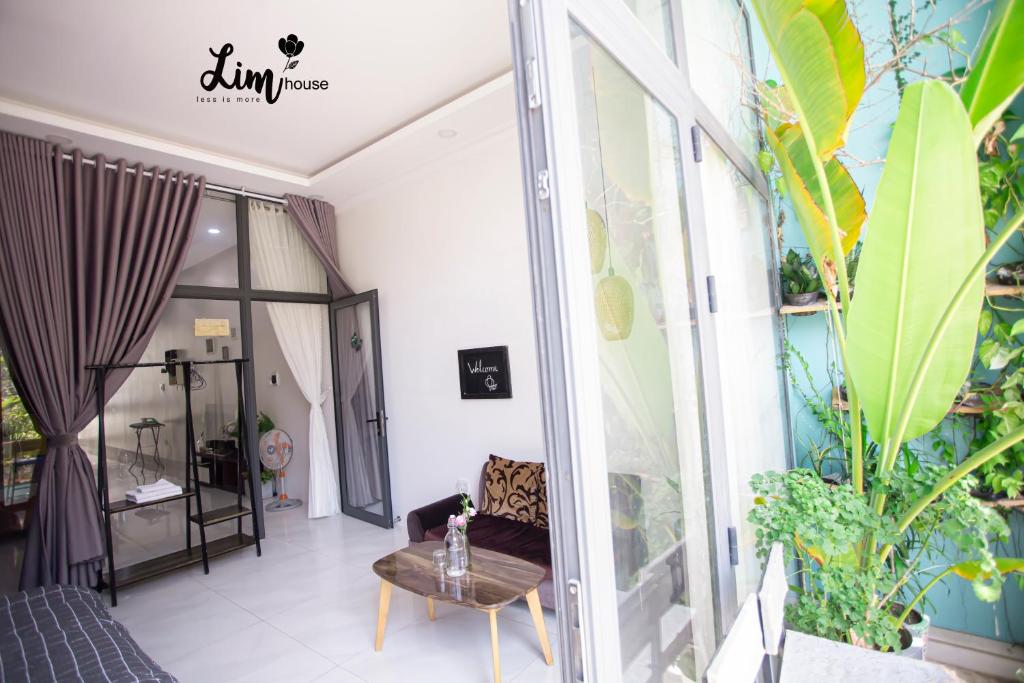 Vườn quanh LIM Homestay