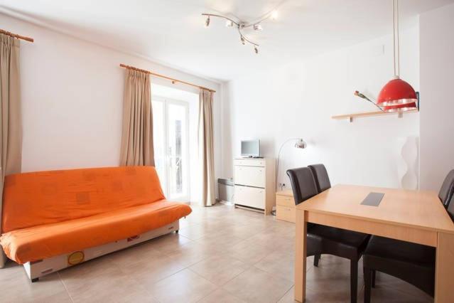 APARTMENT IN OLD CITY / 1TH FLOOR / TERRACE 4 TH FLOOR ...