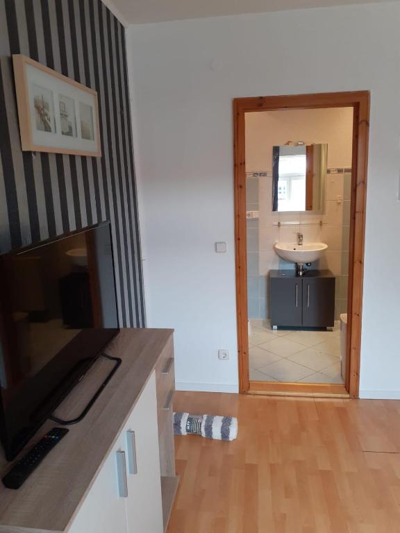 Monteurswohnungen in Kirchhain zentral - Appartamento Con 1 Camera Da Letto
