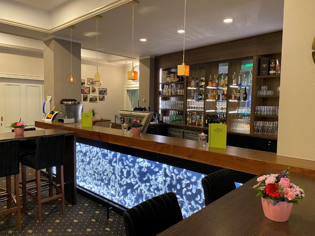Lounge nebo bar v ubytování Hotel Am Schloss Aurich