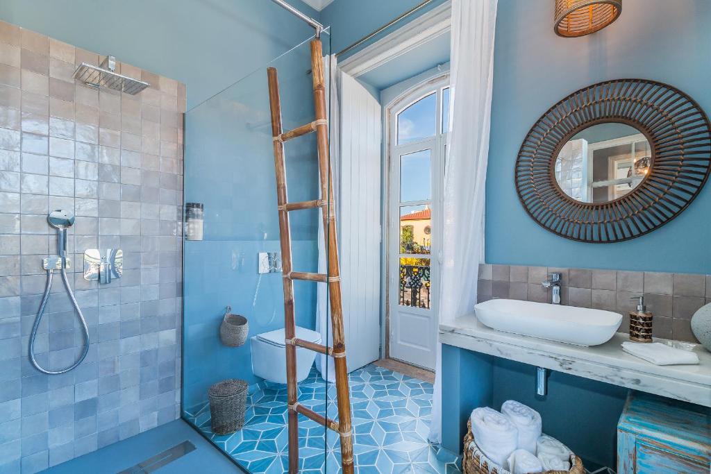 Ένα μπάνιο στο La Maison Bleue Algarve