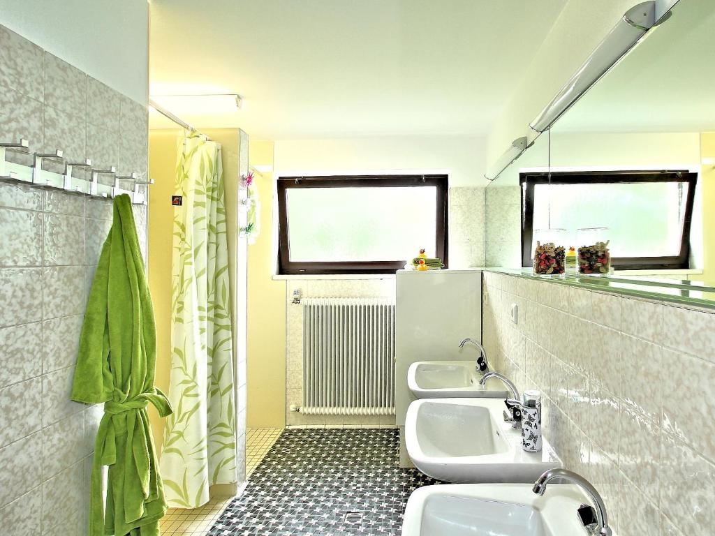 Koupelna v ubytování Holiday Home Runnimoos-1 by Interhome