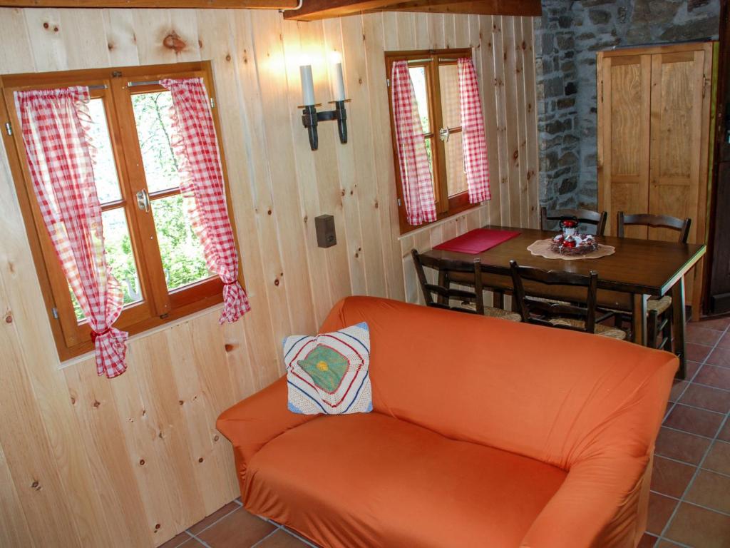 Posezení v ubytování Holiday Home Rustico Fey by Interhome