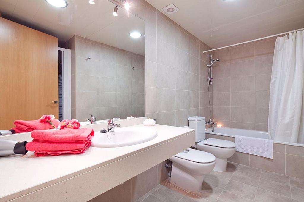 Koupelna v ubytování Charmsuites Nou Rambla