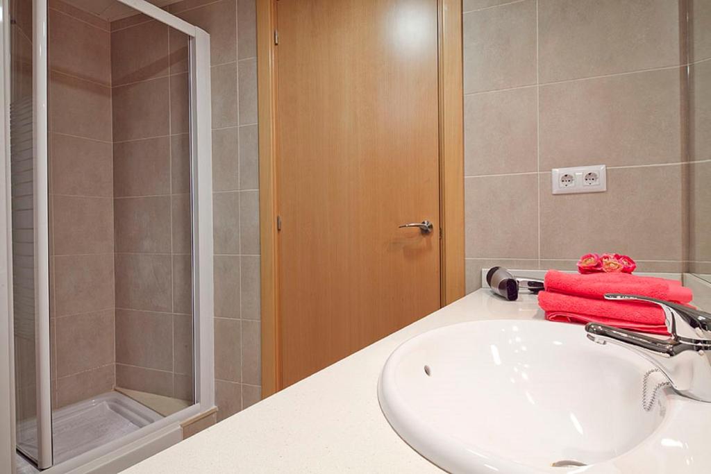 Koupelna v ubytování Charmsuites Nou Rambla