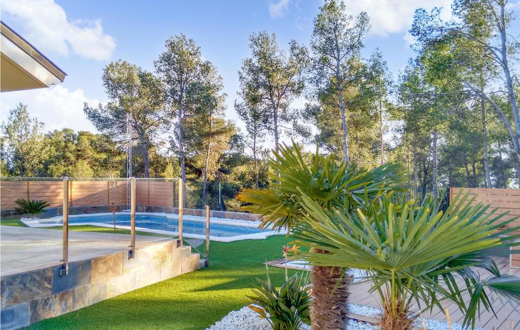 Bazén v ubytovaní 3 Bedroom Lovely Home In Cabra Del Camp alebo v jeho blízkosti