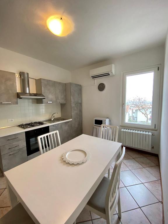 Kuchyň nebo kuchyňský kout v ubytování Residence la Lucciola