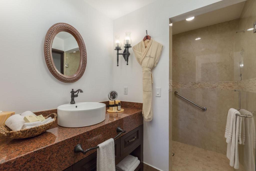El Encanto All Inclusive Resort - Studio With Sea View