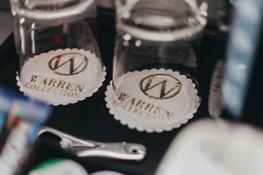 Quarter by the Warren Collection - Resim 18