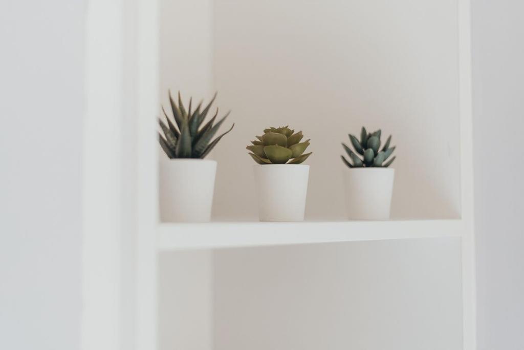 Quarter by the Warren Collection - Resim 22