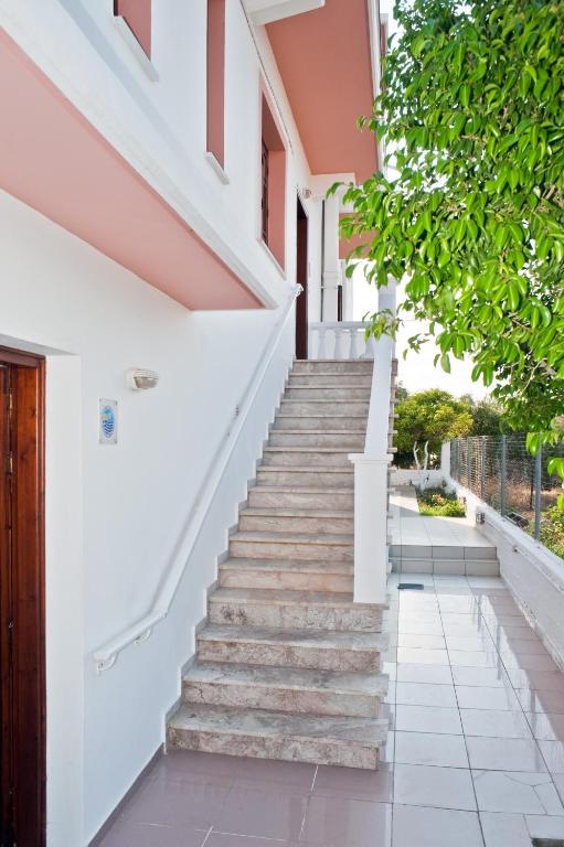 Fotografie z fotogalerie ubytování Captain Michalis Apartments - 750m from Kalamaki Beach v destinaci Galatás