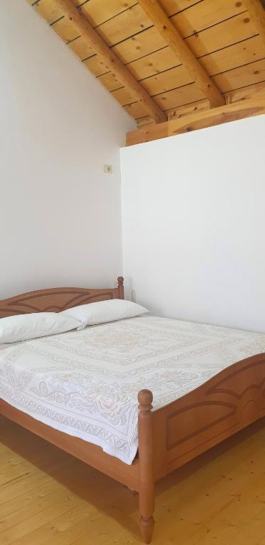 Bujtina Peshtan Guesthouse&Camping - Imazhi 12