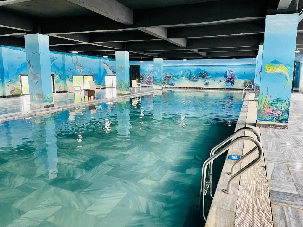 Glory Resort Sơn Tây: Vị trí, đặc điểm, tiện ích, giá bán các hạng phòng & kinh nghiệm đặt phòng