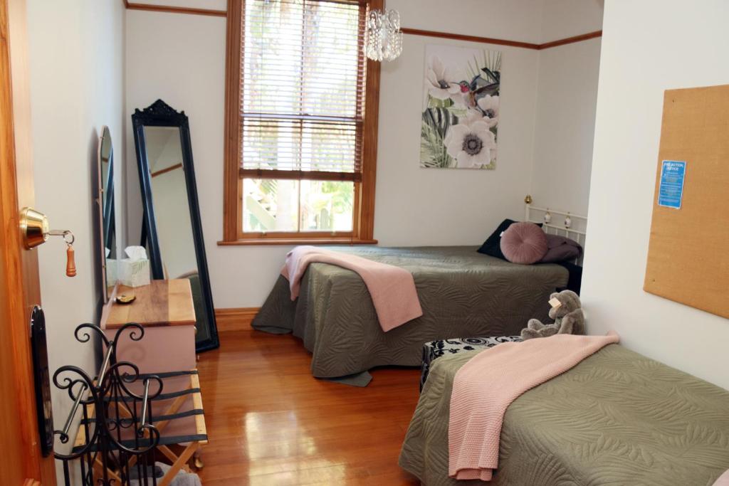 Headlands Estate - Resim 13