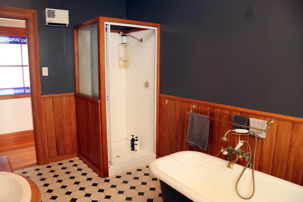 Headlands Estate - Resim 3