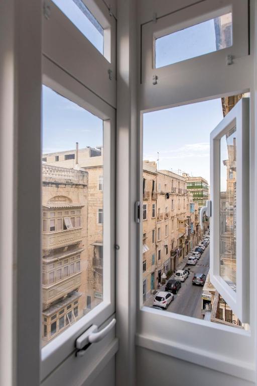 Valletta Collection - 101 Republic - 15