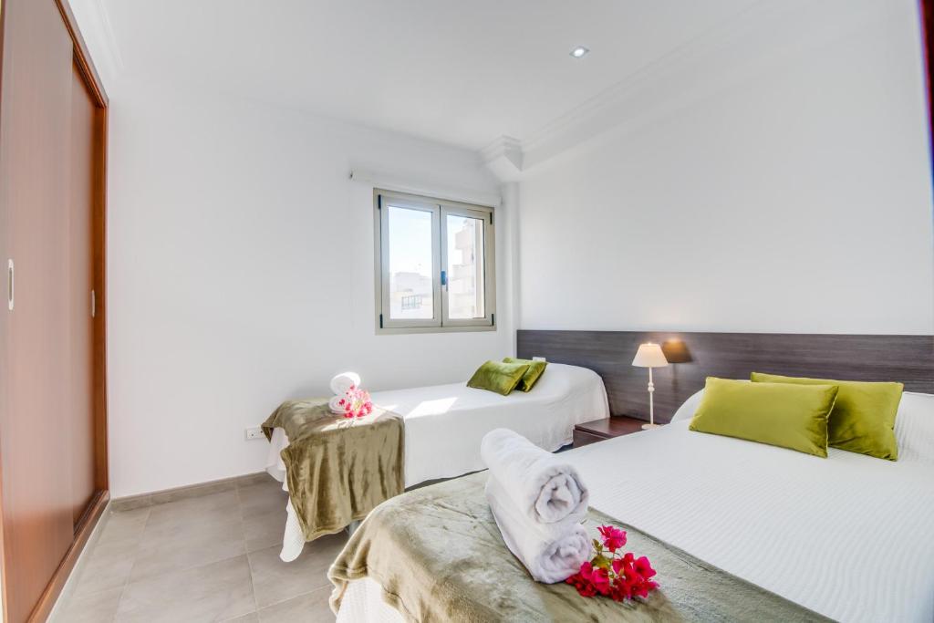 Postel nebo postele na pokoji v ubytování Ideal Property Mallorca - Castello Playa