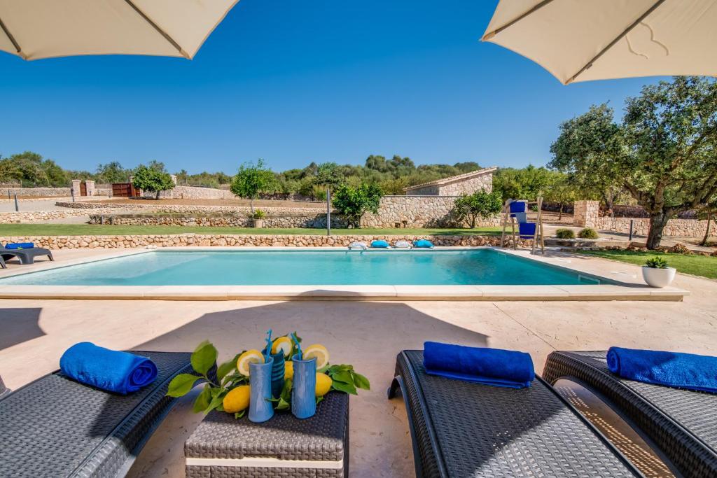 Bazén v ubytování Ideal Property Mallorca - Sa Canova d'Ariany nebo v jeho okolí