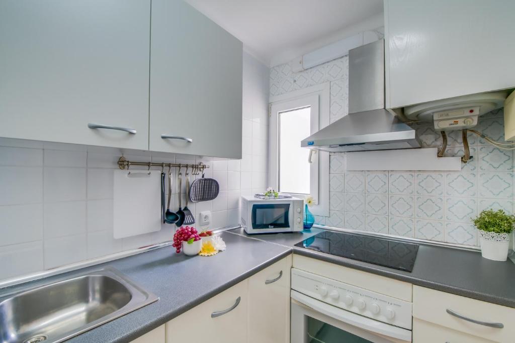 Kuchyňa alebo kuchynka v ubytovaní Ideal Property Mallorca - Silver
