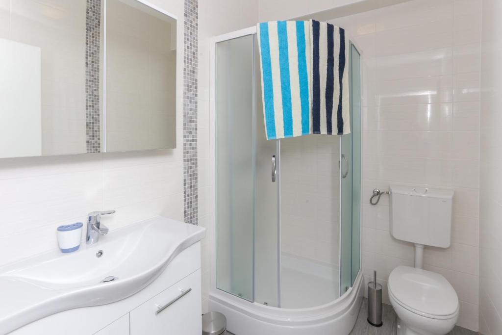 Apartments Villa Karmen - 8