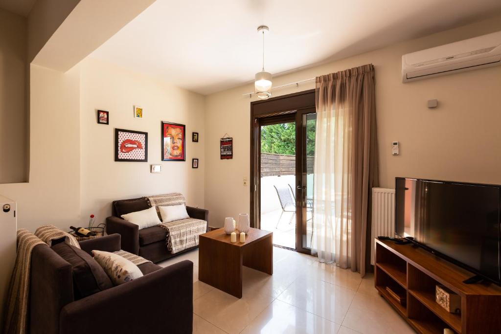 Fotografie z fotogalerie ubytování Villa Lefka v destinaci Pangalochori