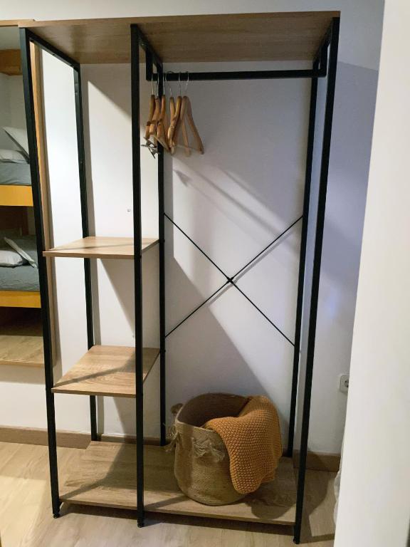Apartaments Albiñana emeletes ágyai egy szobában