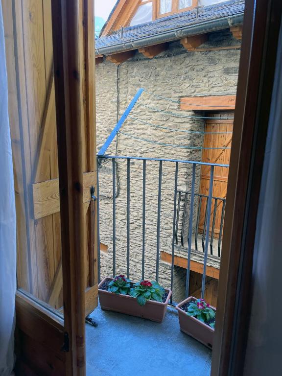 A balcony or terrace at Apartaments Albiñana