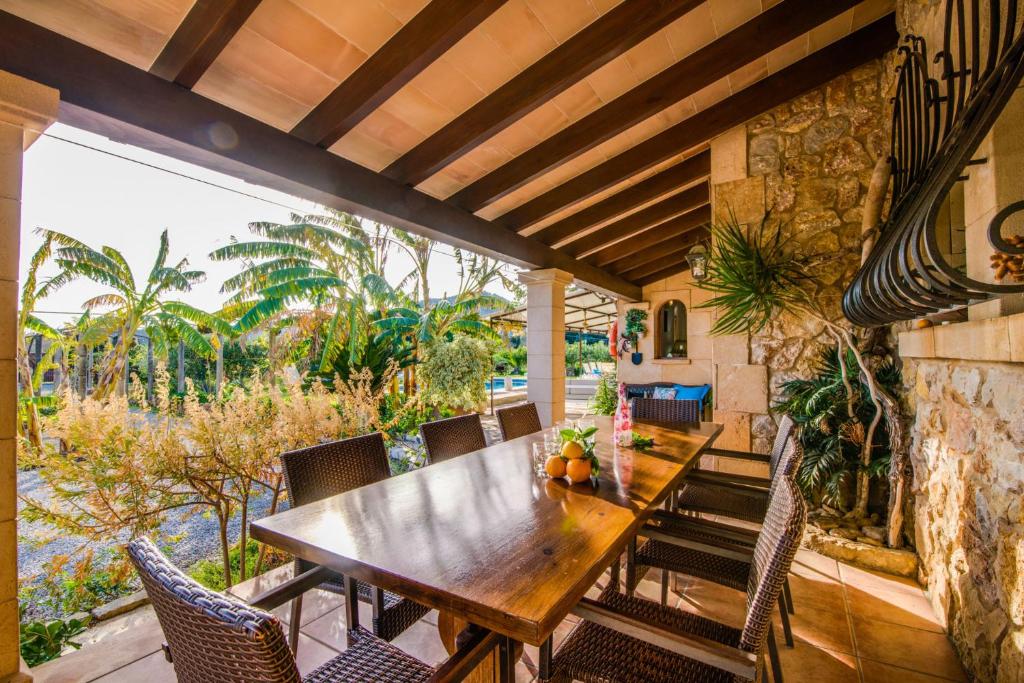 Vonkajšia záhrada v ubytovaní Ideal Property Mallorca - Can Carabassot