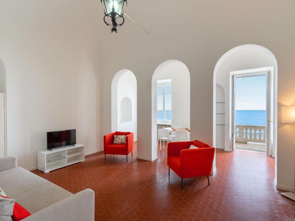 Televízia a/alebo spoločenská miestnosť v ubytovaní Apartment Beach House by Interhome