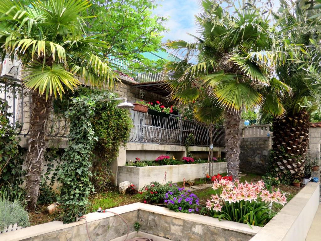 Zahrada ubytování Holiday Home Garden by Interhome