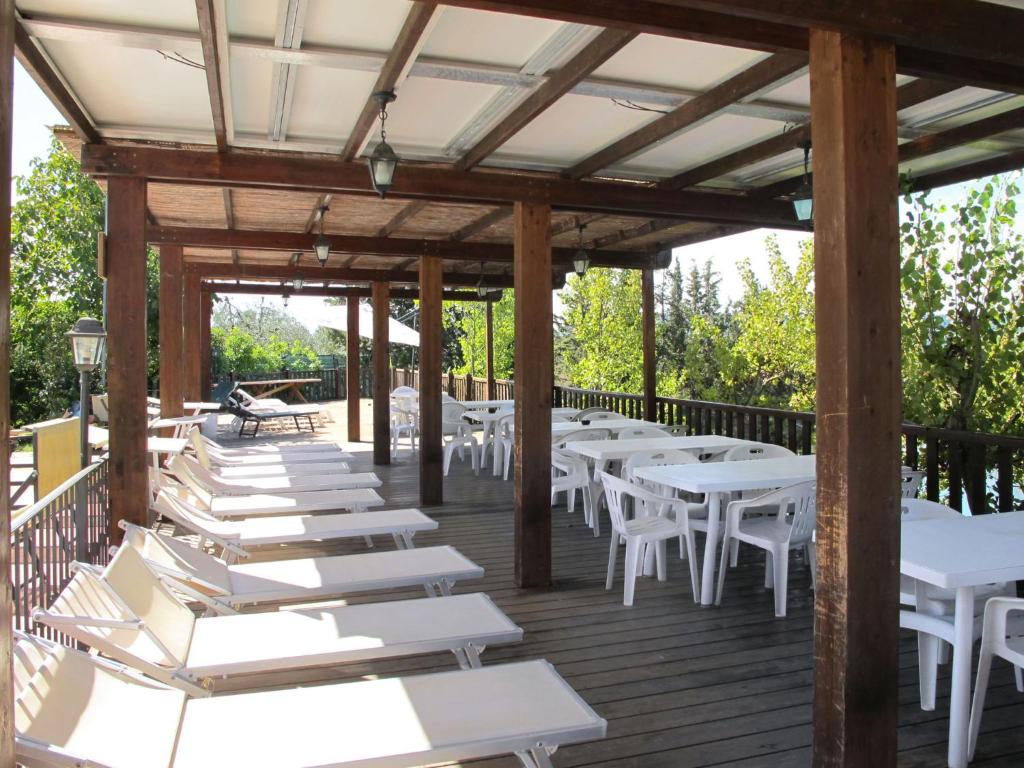 Balkon lub taras w obiekcie Apartment Giuggiolo - CET124 by Interhome