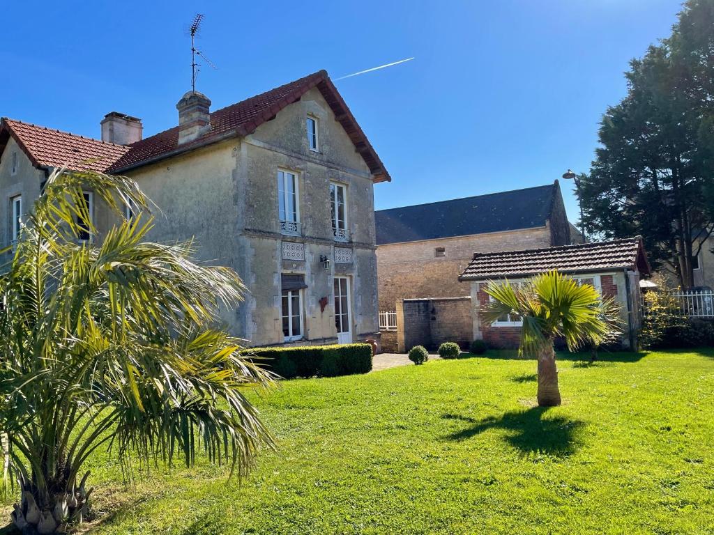 Κήπος έξω από το Villa du Palmier