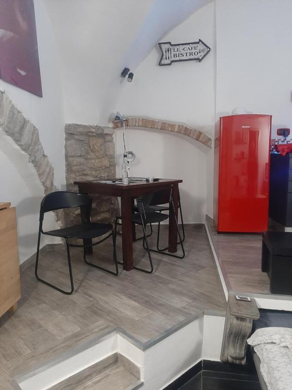 Kuchnia lub aneks kuchenny w obiekcie ROSEROSSE casa vacanze