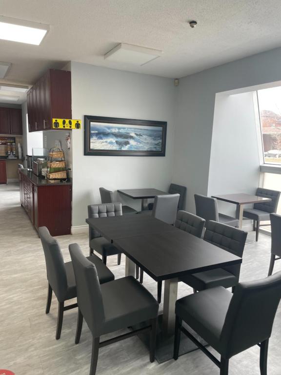 Niagara Lodge & Suites - Resim 5