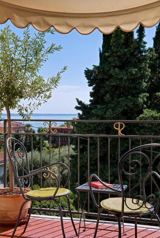 Balkón nebo terasa v ubytování Palace Hotel San Pietro
