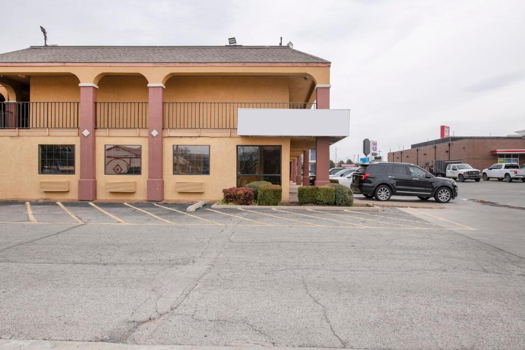 Imagen de la galería de OYO Hotel Tulsa OK I-44/Route 66, en Tulsa