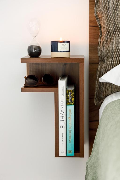 A bed or beds in a room at CubeStudio21
