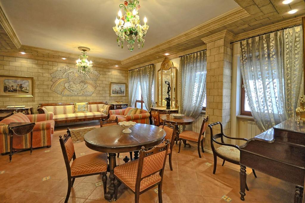 Część wypoczynkowa w obiekcie Apartment Bright