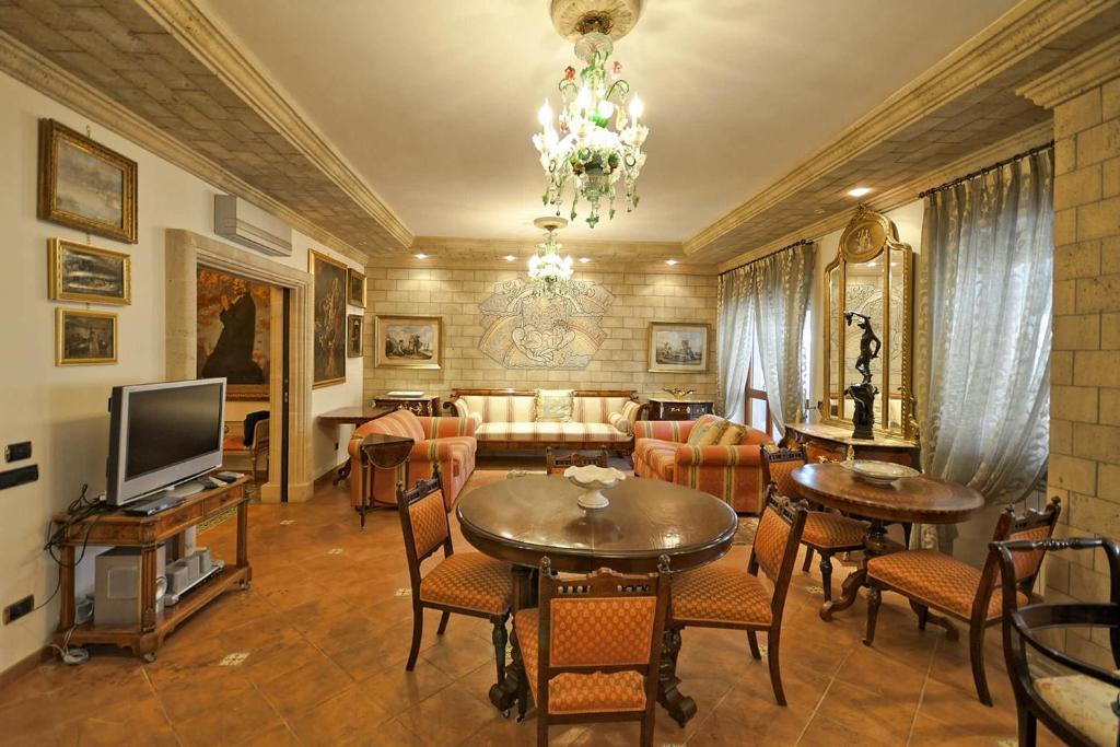 Telewizja i/lub zestaw kina domowego w obiekcie Apartment Bright
