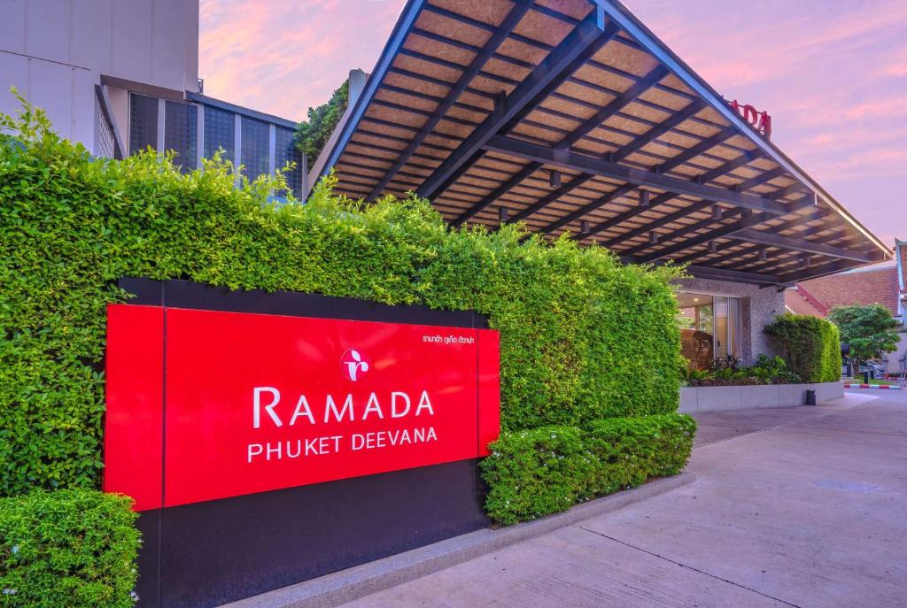 Certifikát, hodnocení, plakát nebo jiný dokument vystavený v ubytování Ramada by Wyndham Phuket Deevana