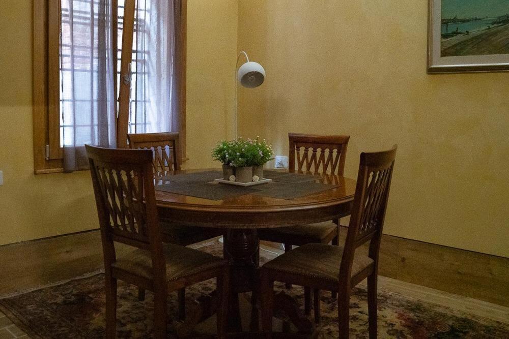 Zdjęcie z galerii obiektu Wendy luxury apartment w Wenecji