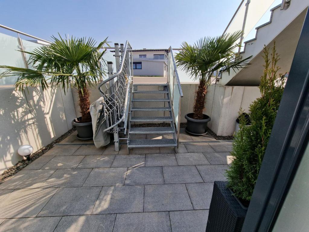 Kern Apartments - 16