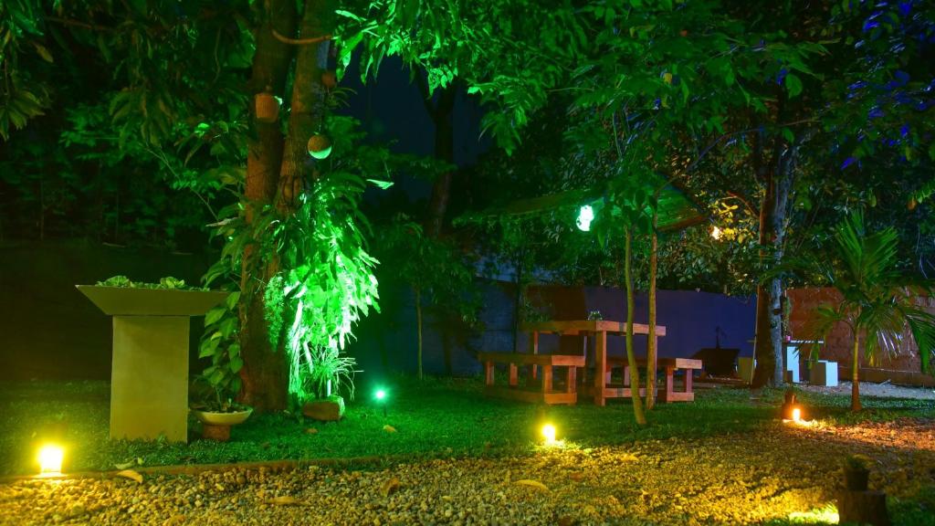 Zahrada ubytování Menara Green Inn