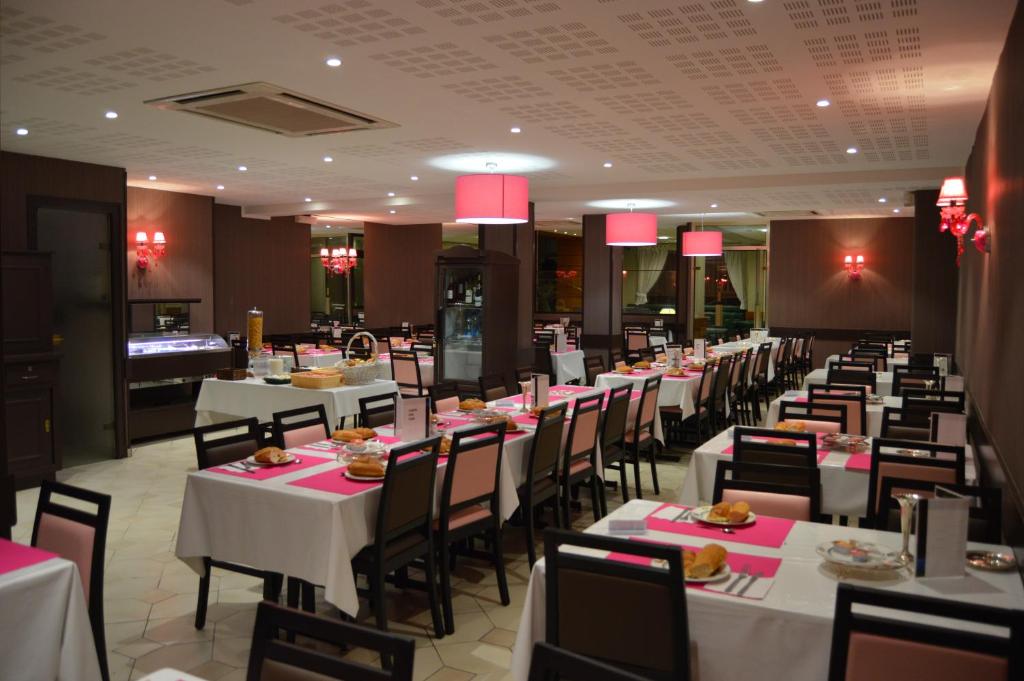 Restaurace v ubytování Hôtel Croix des Bretons - Lourdes Pyrénées